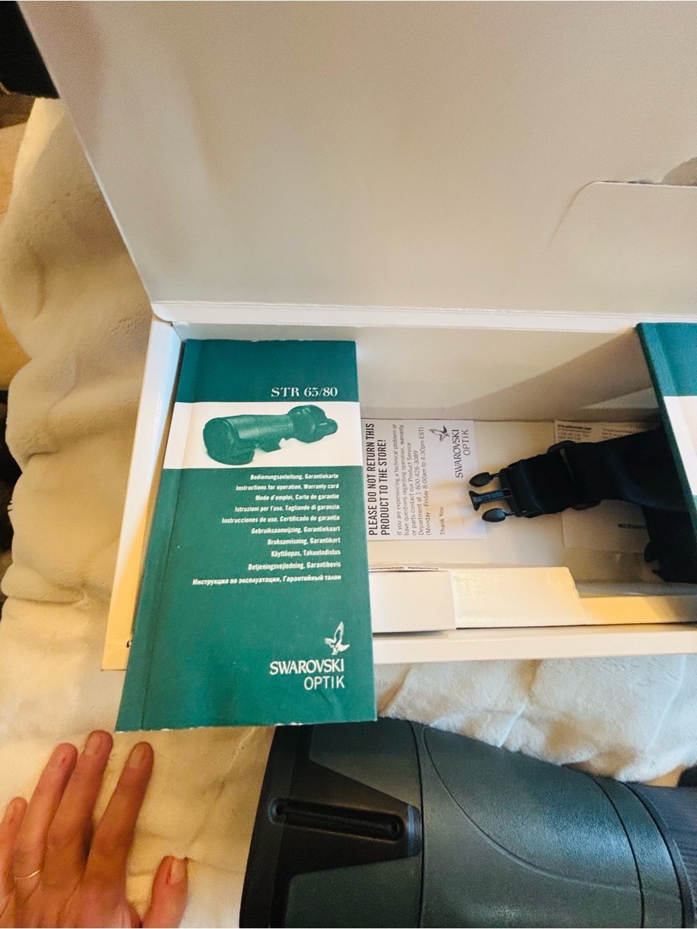 Swarovski Green and Black Spotting Scope - Picture 7 of 11